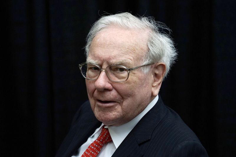 Read more about the article Warren Buffett Best Investment Philosophy 101